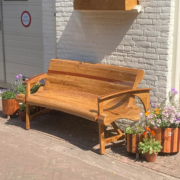 Bankje van Gé