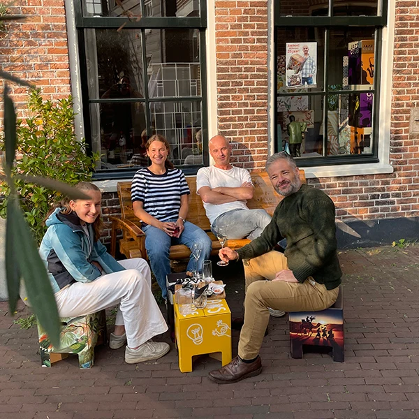 Bankje van Gé