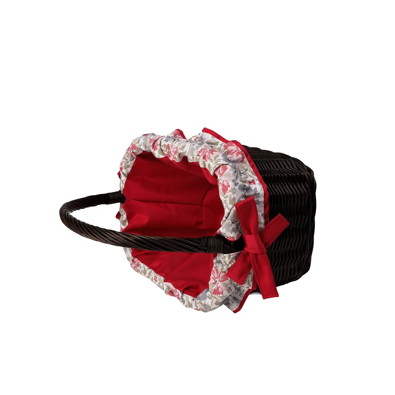 Wernis wicker shopping basket with red trim, with handle TheWickerStories