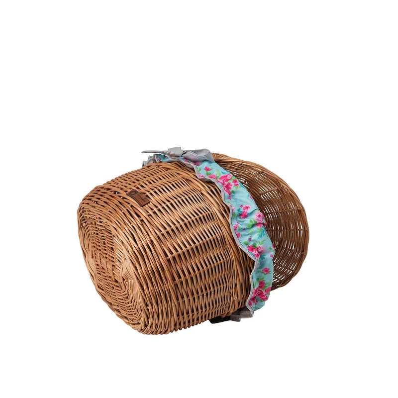 Kastalia wicker picnic basket with blue trim, with lid and handle TheWickerStories