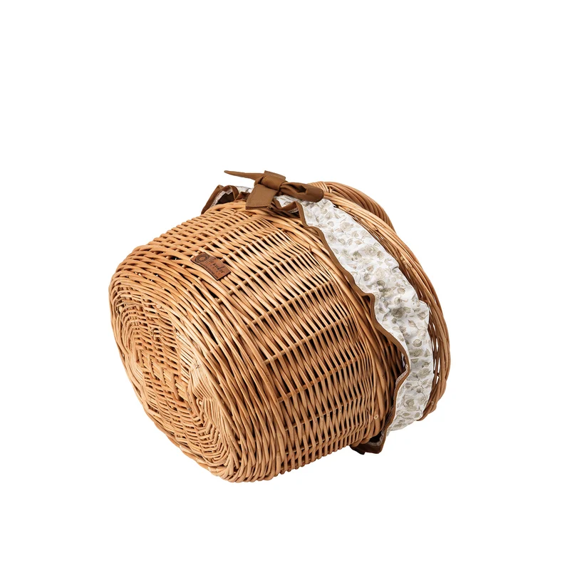 Kastalia wicker picnic basket with brown trim, with lid and handle TheWickerStories