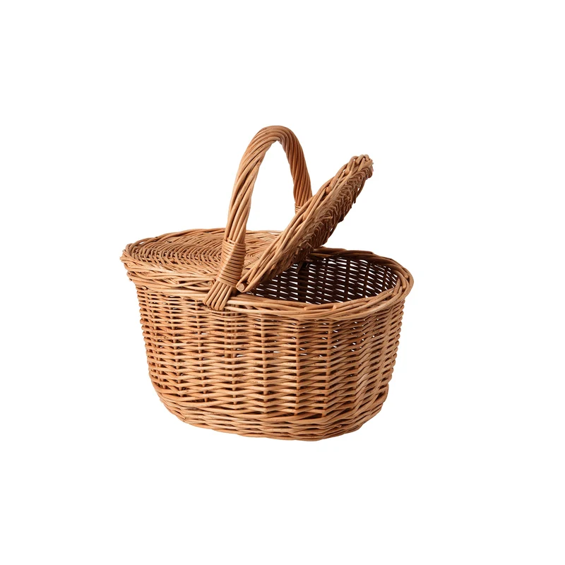 Kastalia wicker picnic basket with lid and handle TheWickerStories