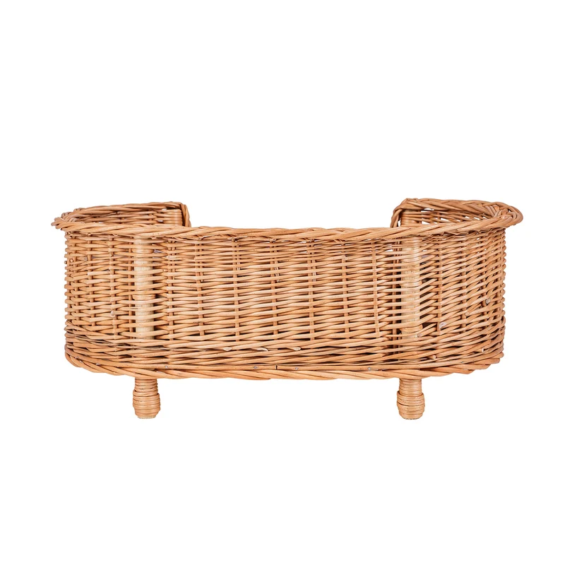 Esoria Wicker basket for pets with beige cushion TheWickerStories