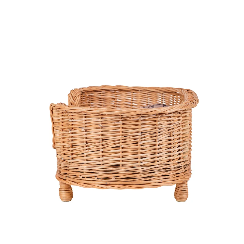 Esoria Wicker basket for pets with beige cushion TheWickerStories
