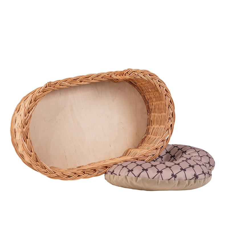 Esoria Wicker basket for pets with beige cushion TheWickerStories