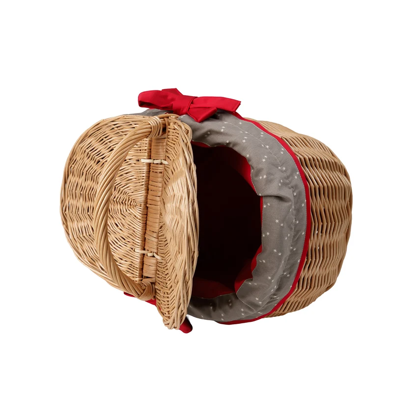 Kardia wicker picnic basket, shopping basket with lid and trim TheWickerStories