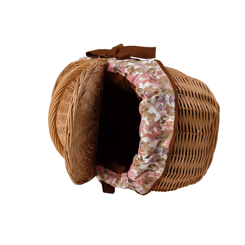 Kardia wicker picnic basket, shopping basket with lid and trim TheWickerStories