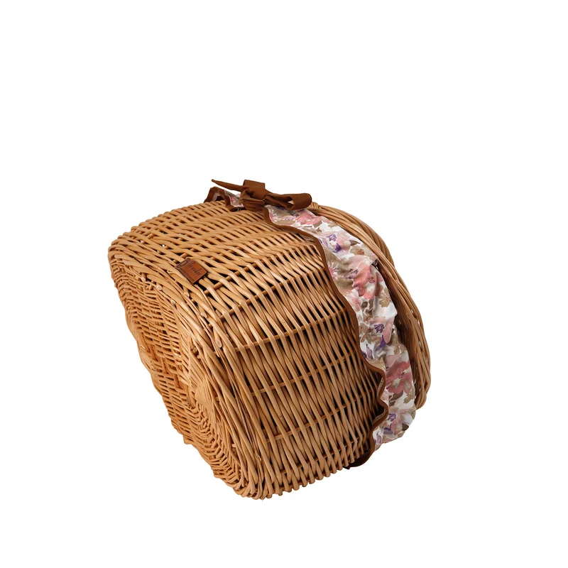 Kardia wicker picnic basket, shopping basket with lid and trim TheWickerStories