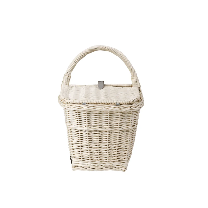 Kerria wicker picnic basket with lid and handle TheWickerStories