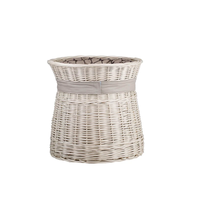 Eralis wicker cat house with cream trim, two cushions and a bow TheWickerStories