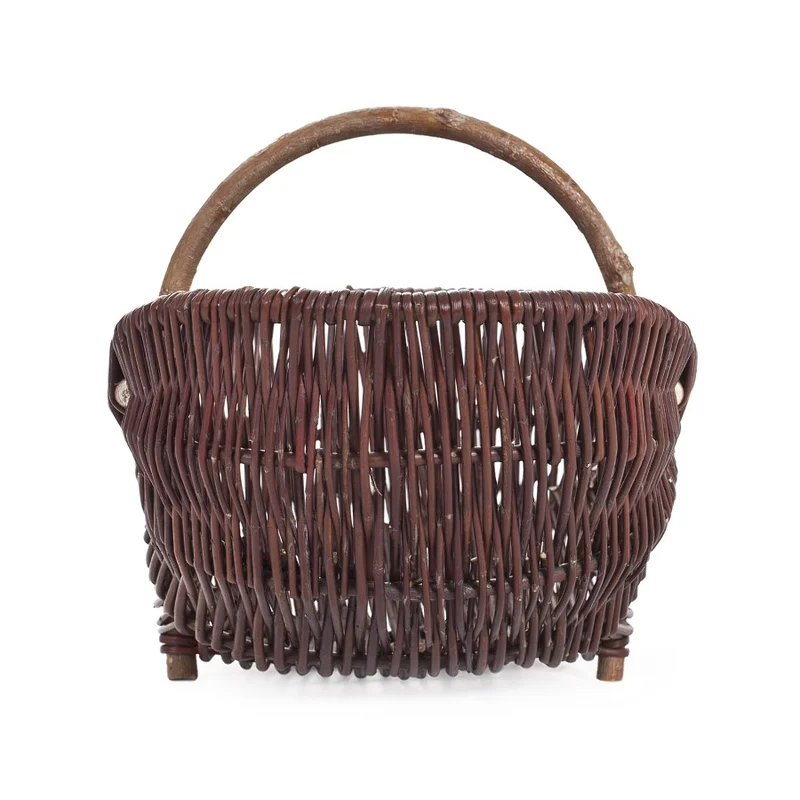Vandis wicker basket for harvesting and planting — TheWickerStories