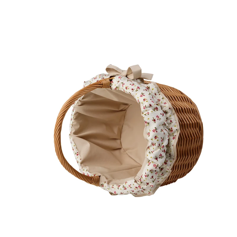 Werburga wicker shopping basket with beige trim and handle TheWickerStories