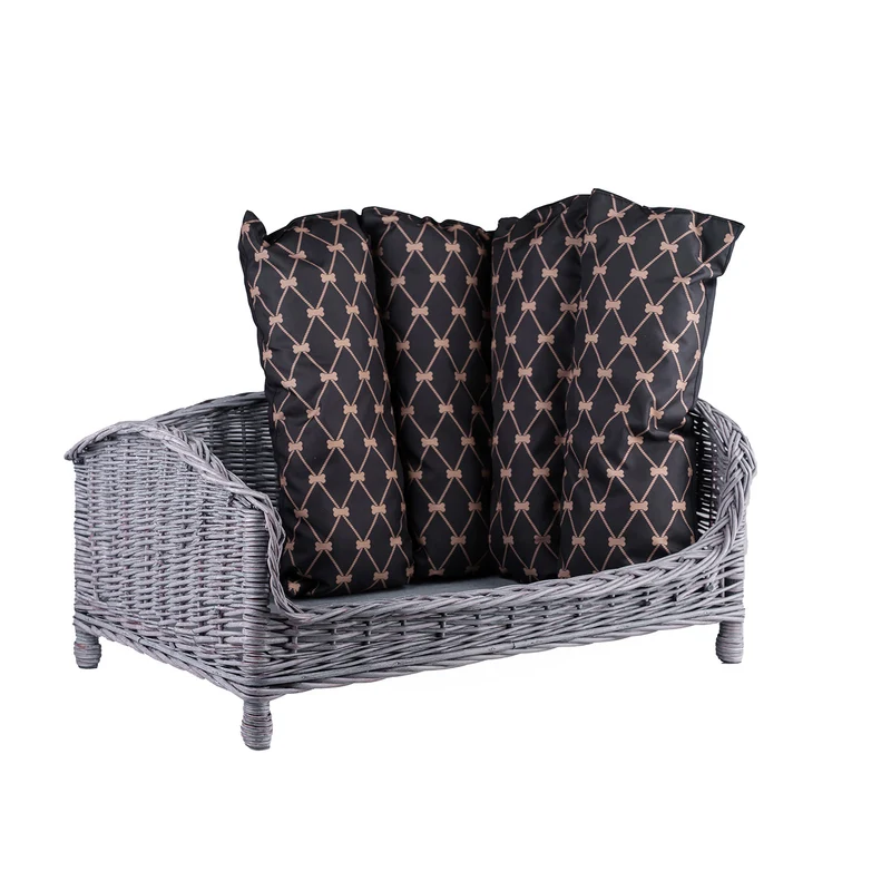 Erivia wicker basket for dogs and cats with cushion TheWickerStories
