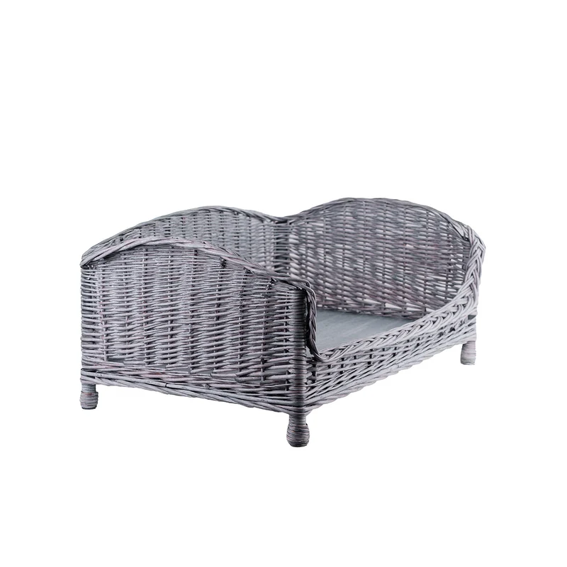Erivia wicker pet basket for dogs and cats TheWickerStories