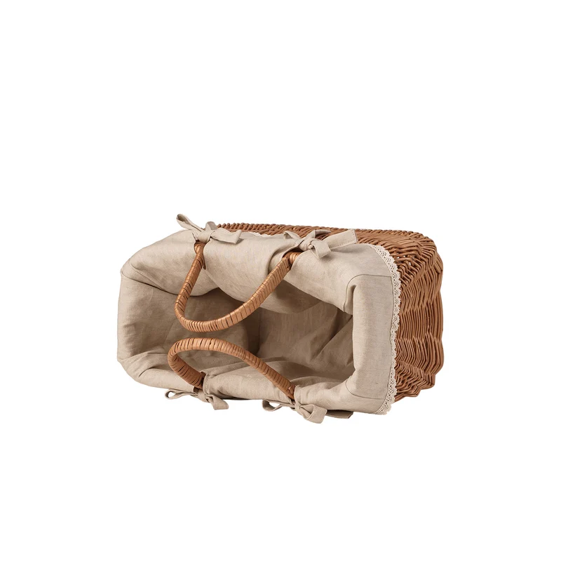 Werlissa wicker basket–picnic bag with beige trim and handles TheWickerStories