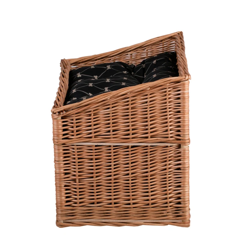 Estrella wicker cat house, two-tier, with two waterproof cushions and a small window TheWickerStories