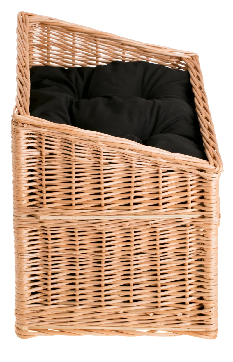 Estrella wicker cat house with two cushions, two-tier TheWickerStories