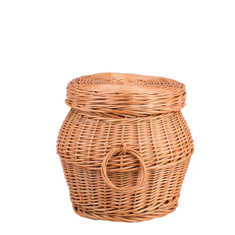 Marlis wicker laundry hamper with lid and handles TheWickerStories