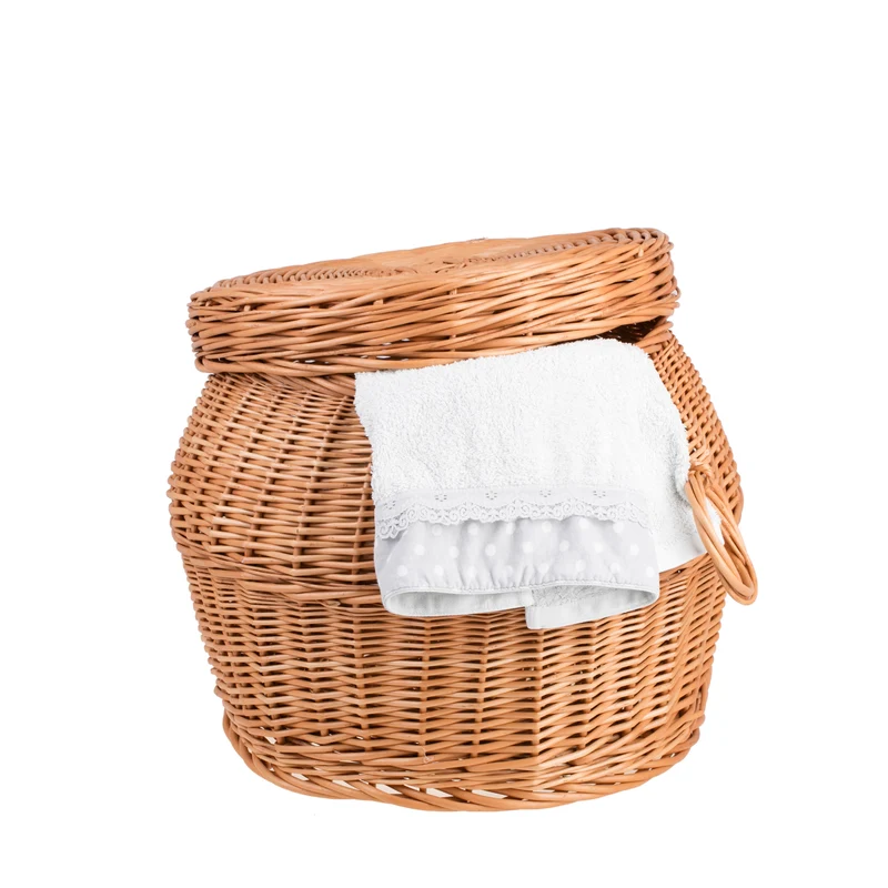 Marlis wicker laundry hamper with lid and handles TheWickerStories