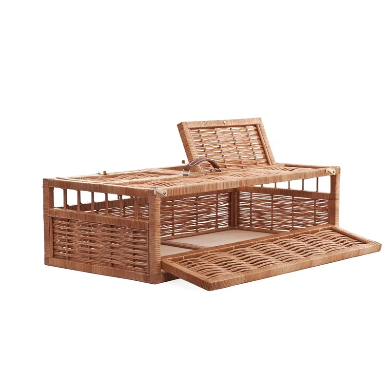 Tulipa wicker pigeon carrier, transport basket for pigeons, enclosed transport cage TheWickerStories
