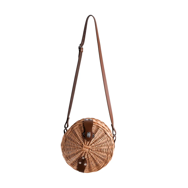 Rivora wicker shoulder basket for shopping and beach, with lid and leather strap TheWickerStories