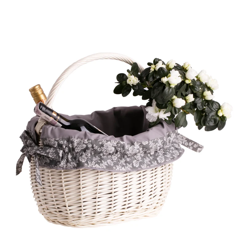 Wavellia wicker shopping basket with gray trim and handle TheWickerStories