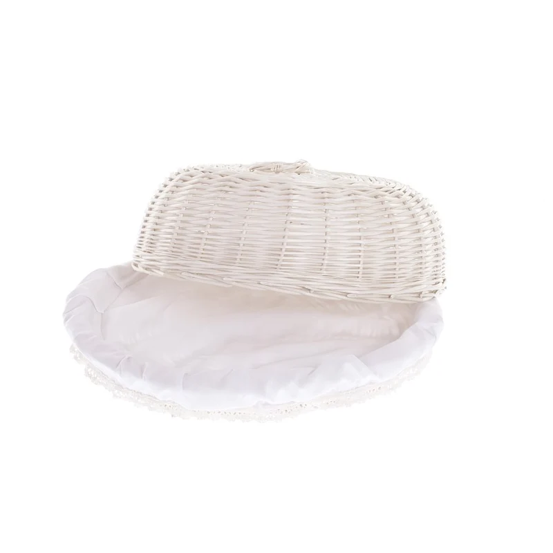 Linkus wicker basket with white lining and lid TheWickerStories
