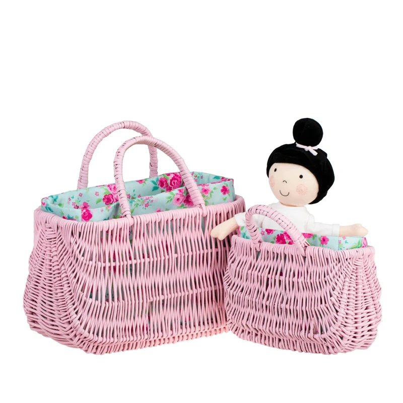 Werlissa wicker beach bag with mint trim and handle TheWickerStories