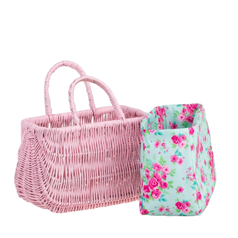 Werlissa wicker beach bag with mint trim and handle TheWickerStories