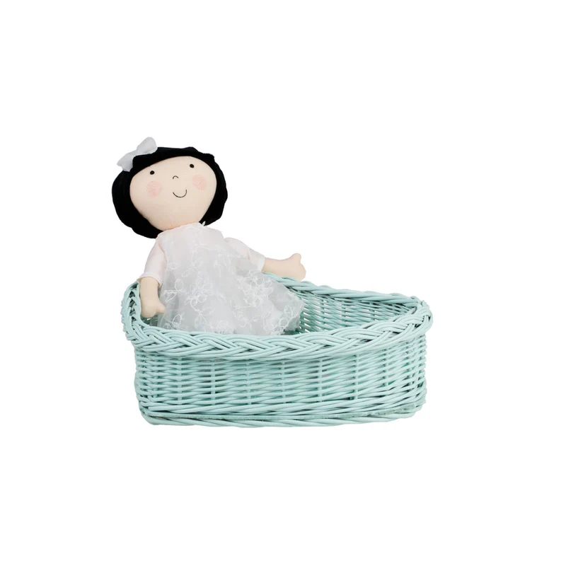 Zadaris small wicker basket with pink lining TheWickerStories