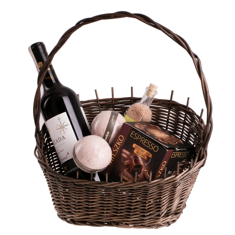Zorilla wicker gift basket with handle TheWickerStories