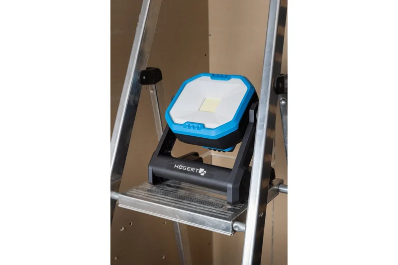 Naświetlacz SMD LED 18V