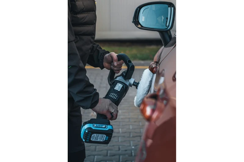 Bezszczotkowa polerka 150 mm 18V