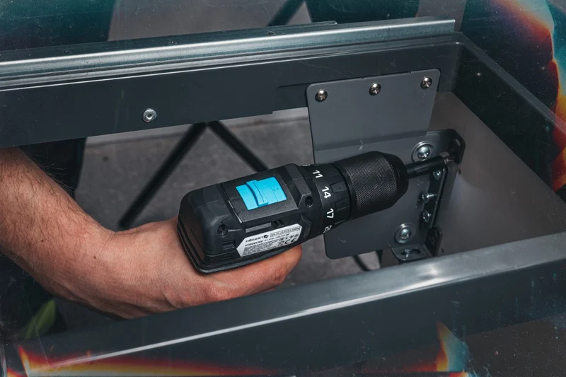 Bezszczotkowa kompaktowa wiertarko wkrętarka 40Nm 18V