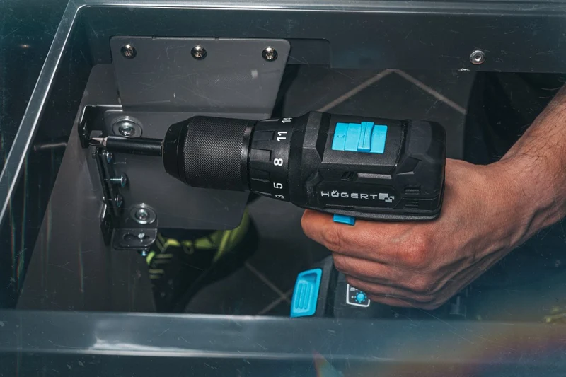 Bezszczotkowa kompaktowa wiertarko wkrętarka 40Nm 18V