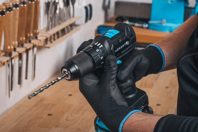 Bezszczotkowa kompatkowa wiertarko wkrętarka udarowa 40Nm 18V