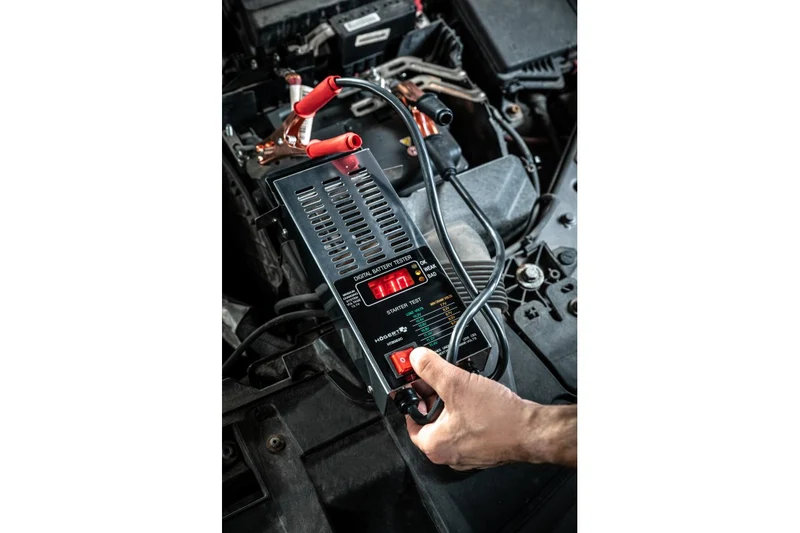 Tester akumulatorów cyfrowy 12V
