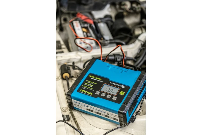 Ładowarka elektroniczna 12V