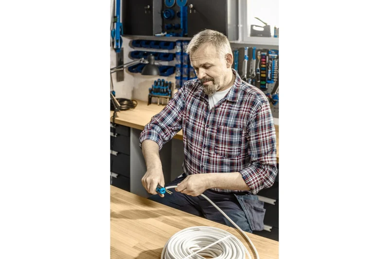 Ściagacz izolacji 0.5-6.0 mm2