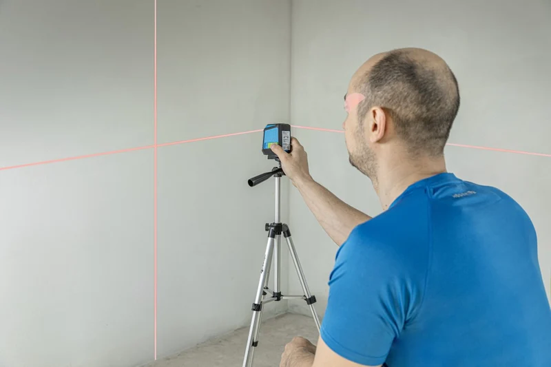 Poziomnica laserowa czerwona 24m