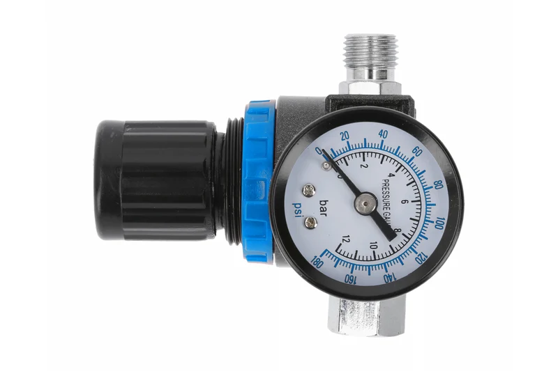 Regulator z manometrem