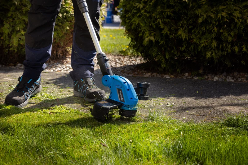 Zestaw podkaszarki do trawy z platformą 3 w 1 z baterią 2ah i ładowarką