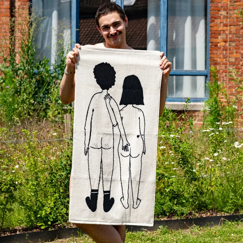 Handtuch “Naked Couple Back” 50x100 cm | Design Handtuch | helen b