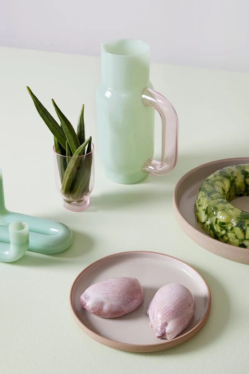 PITCHER, MILKY JADE/ MILKY ROSE