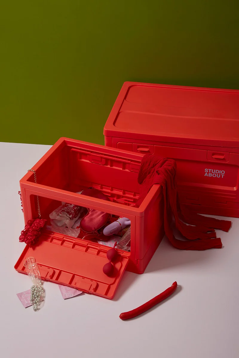 BOX, MEDIUM, RED