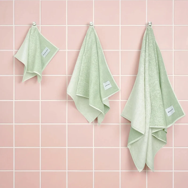 Badetuch “Gradient Sage Vanilla” 70x140 cm | Maison Deux