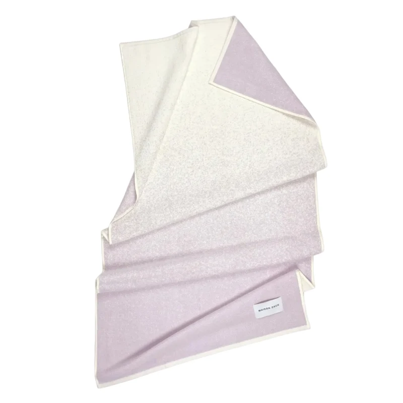 Badetuch “Gradient Lilac Vanilla” 70x140 cm | Maison Deux