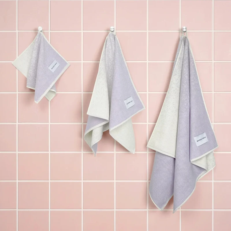 Gästehandtuch “Gradient Lilac Vanilla” 30x50 cm | Maison Deux