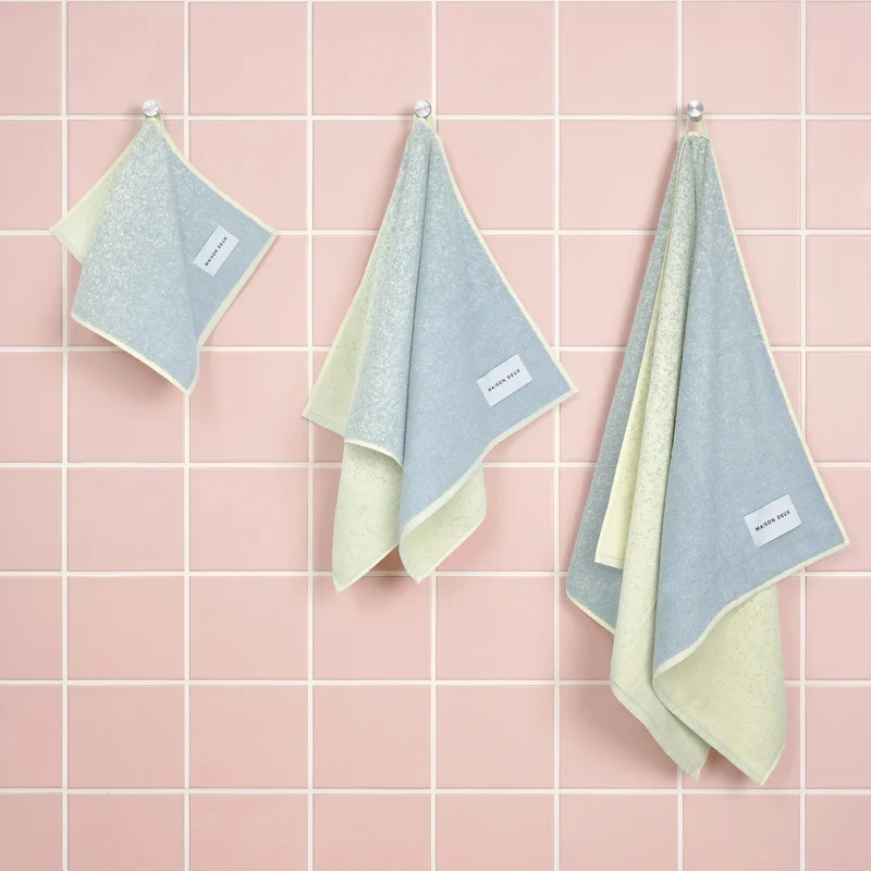Badetuch “Gradient Blau Buttergelb” 70x140 cm | Maison Deux