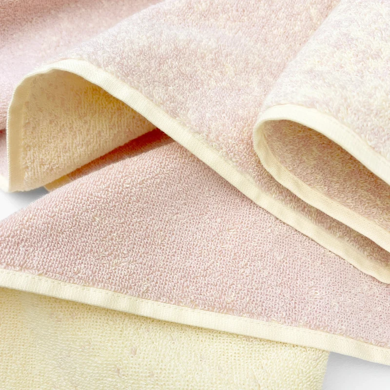 Handtuch “Gradient Buttergelb Rosa” 50x100 cm | Maison Deux